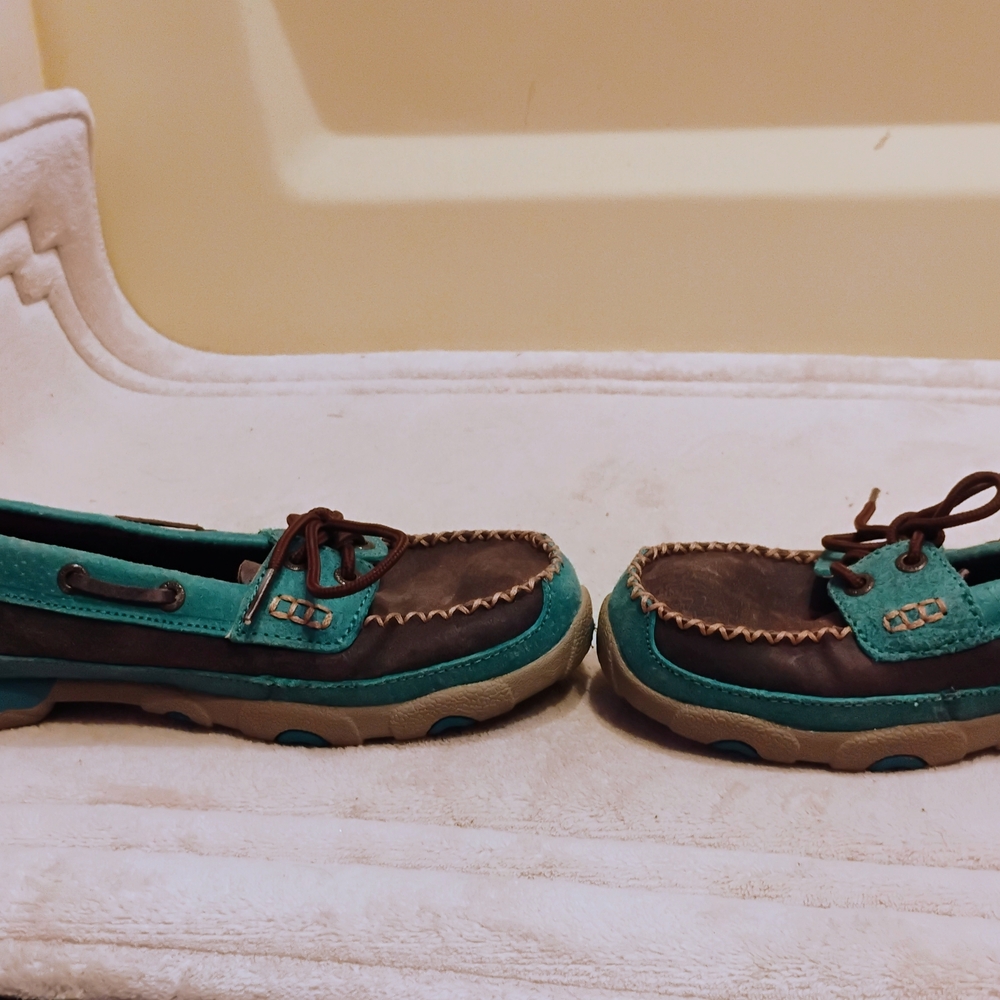 Twisted X Women's Teal and Brown Loafers